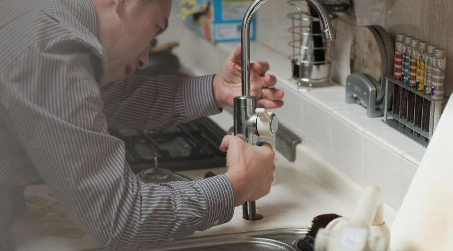 Professional same day plumber in Summit, MS